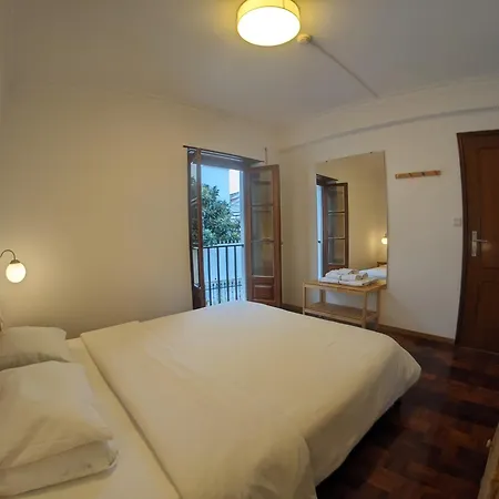 La Em Cima Σεσίμπρα