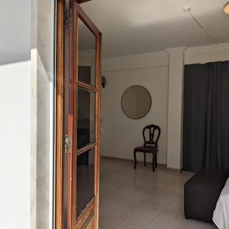 La Em Cima Homestay Sesimbra